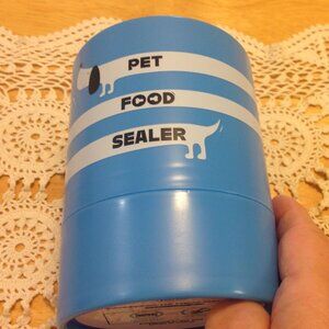 Pet food Sealer, Keeps canned food fresh